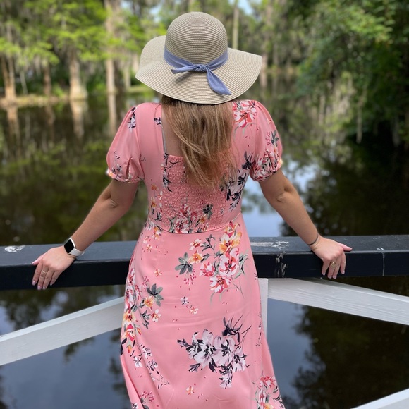 Meet your Posher, Brielle - Picture 2 of 4